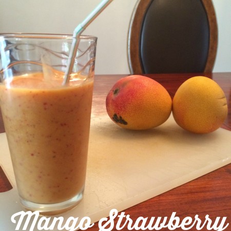 Mango strawberry banana smoothie