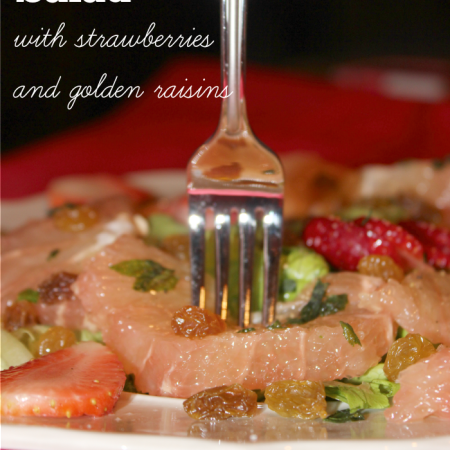 Florida grapefruit salad with strawberries and golden raisins #flgrapefruit