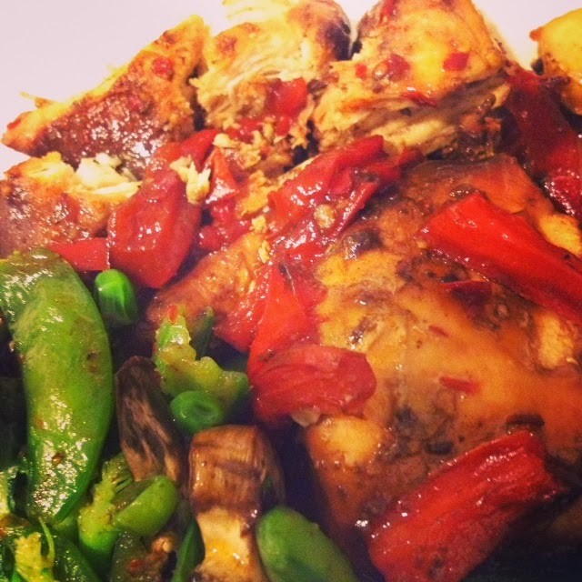 Crockpot Spicy Honey Soy Chicken and Peppers #PepperParty