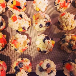 Candy Corn Popcorn Balls for the #LeftoversClub