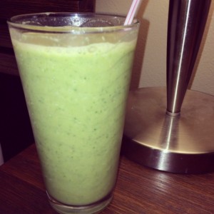 Kale, Peanut Butter and Banana Smoothie