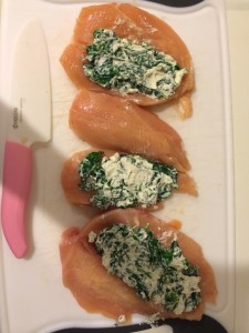 Spinach and Goat Cheese Stuffed Chicken for #WeekdaySupper 