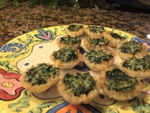 Mini Spinach Cups #FootballPartyApps