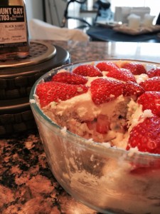 Funfetti Strawberry Cheesecake Trifle for #SundaySupper