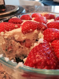 Funfetti Strawberry Cheesecake Trifle for #SundaySupper