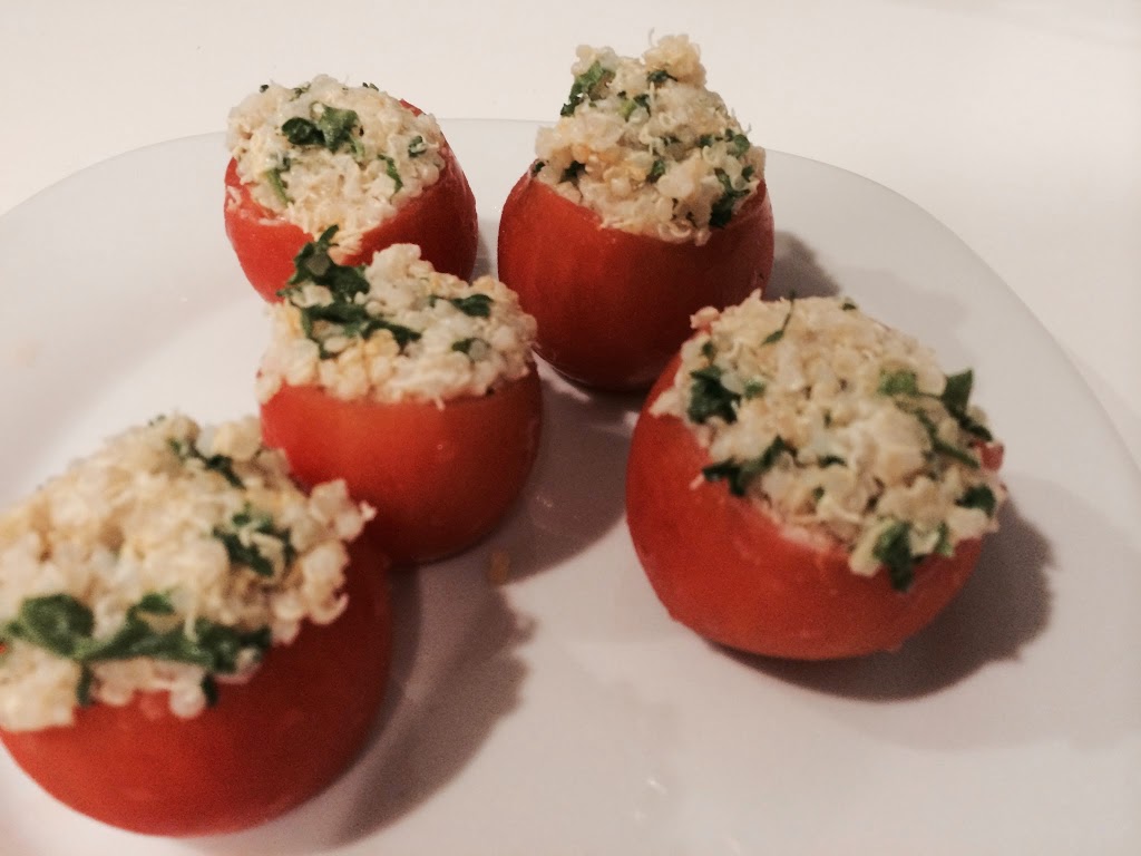 Creamy Goat Cheese Quinoa Stuffed Tomatoes for #SundaySupper