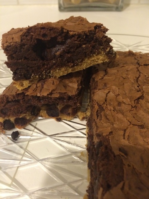 immaculate brownies with chocolate chip cookie crust #ibbakeswell