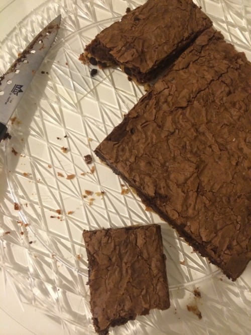 immaculate brownies with chocolate chip cookie crust #ibbakeswell