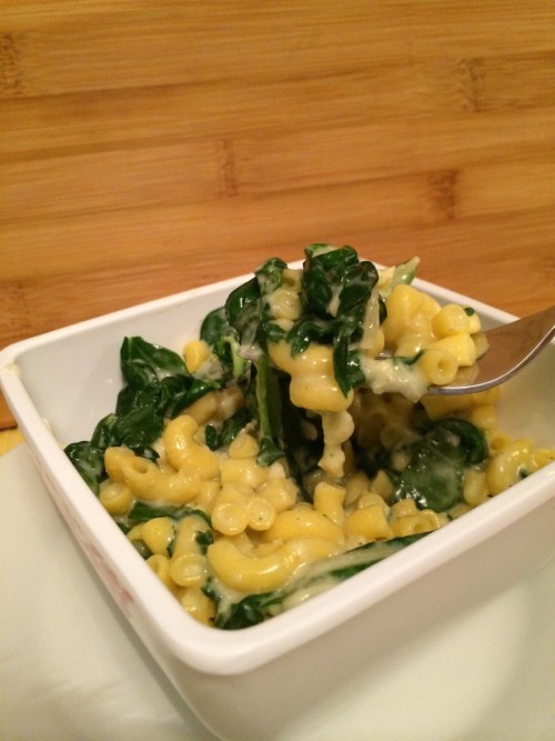 skinny spinach mac and cheese #sundaysupper