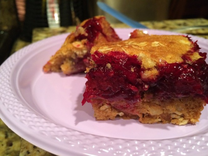 blackberry oatmeal cookie crumble bars