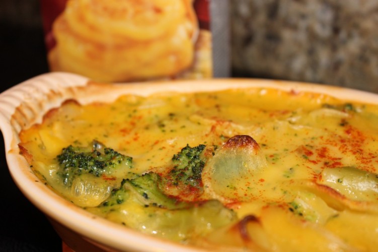 cheesy broccoli and potato casserole #getyourbettyon