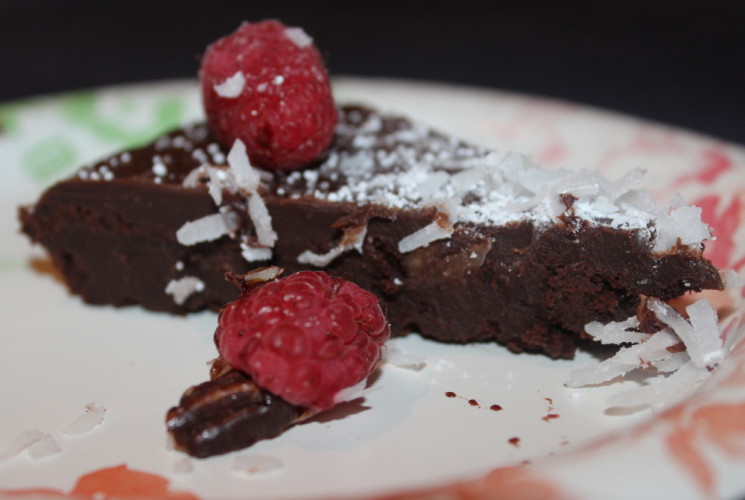 Flourless Chocolate Coconut Cake #FWCon