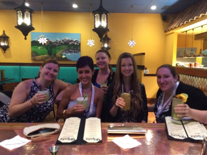 Drinks at one of Rosen Shingle Creek's restaurants before heading to dinner at #FWCon 2014