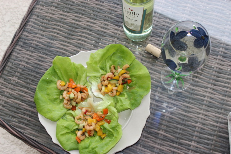 Spicy Shrimp Lettuce Wraps #SundaySupper