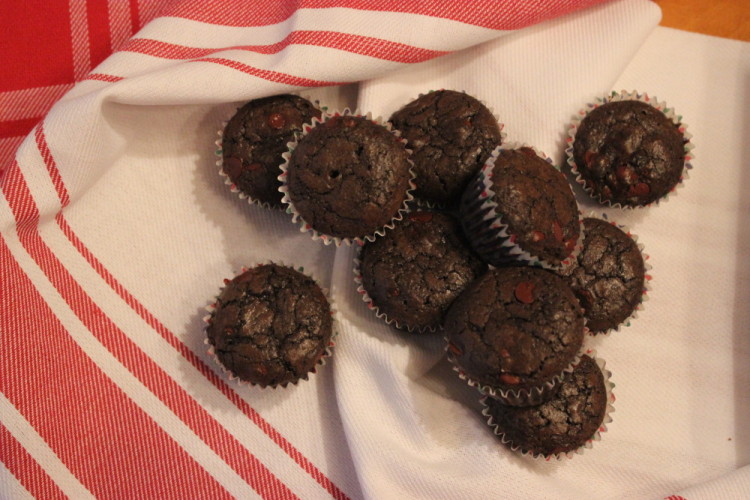 Dark Chocolate Mint Brownies #NationalBrownieDay #BrancamentaBrownies