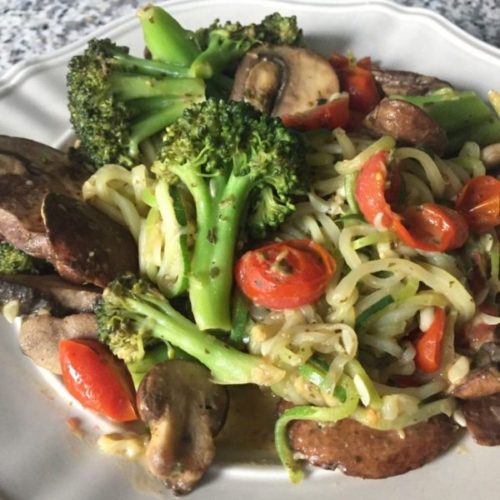 Pesto Zoodles with Mushrooms, Tomato and Broccoli