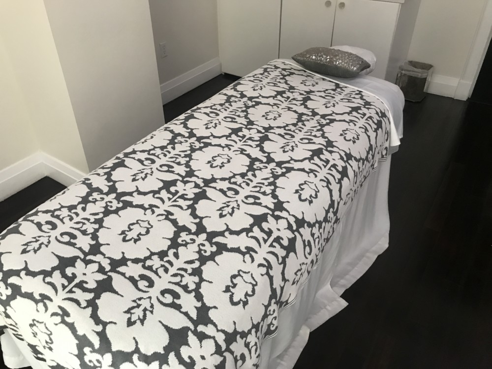 Eau Palm Beach Resort & Spa, Massage Room
