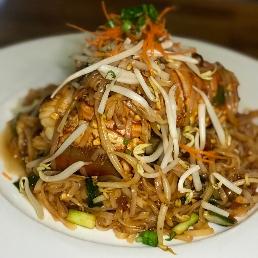 Lemongrass Asian Bistro Delray Beach, Lobster Pad Thai