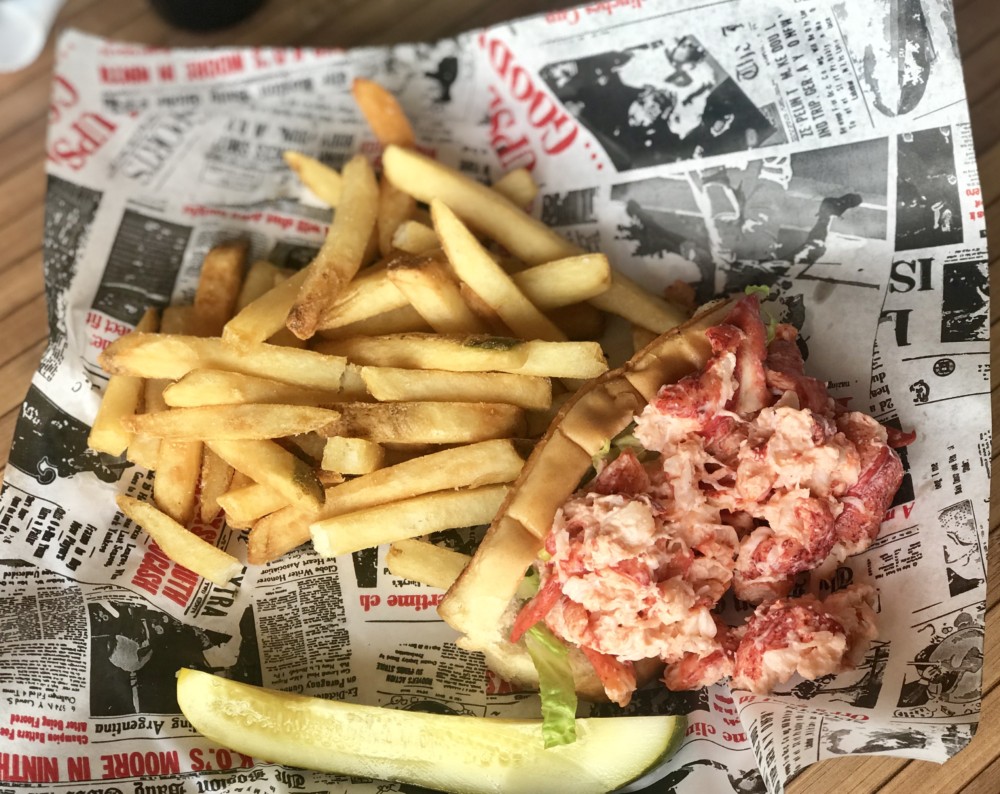 Boston's on the Beach Delray, Lobster Roll