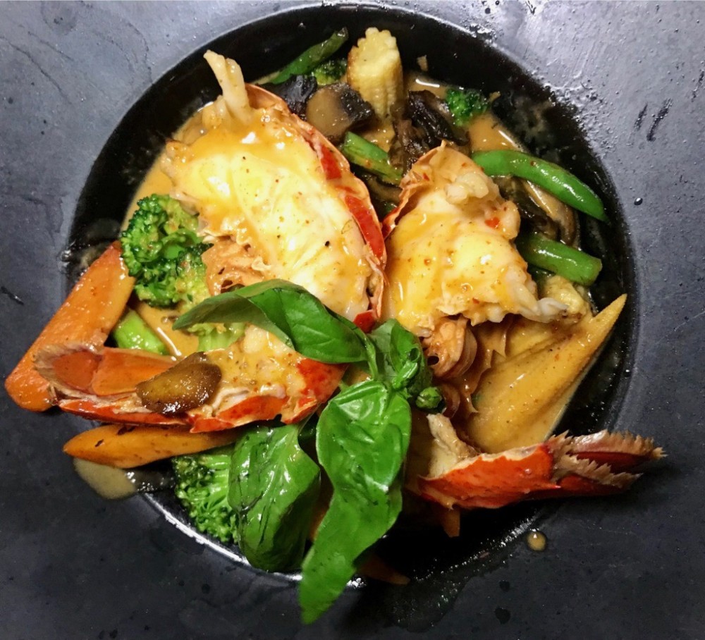 Casa Sensei Fort Lauderdale, Lobster Red Curry