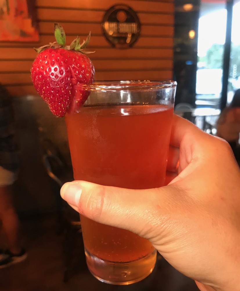 Tucker Duke's Boca Raton, Broski Strawberry Lemonade Cider