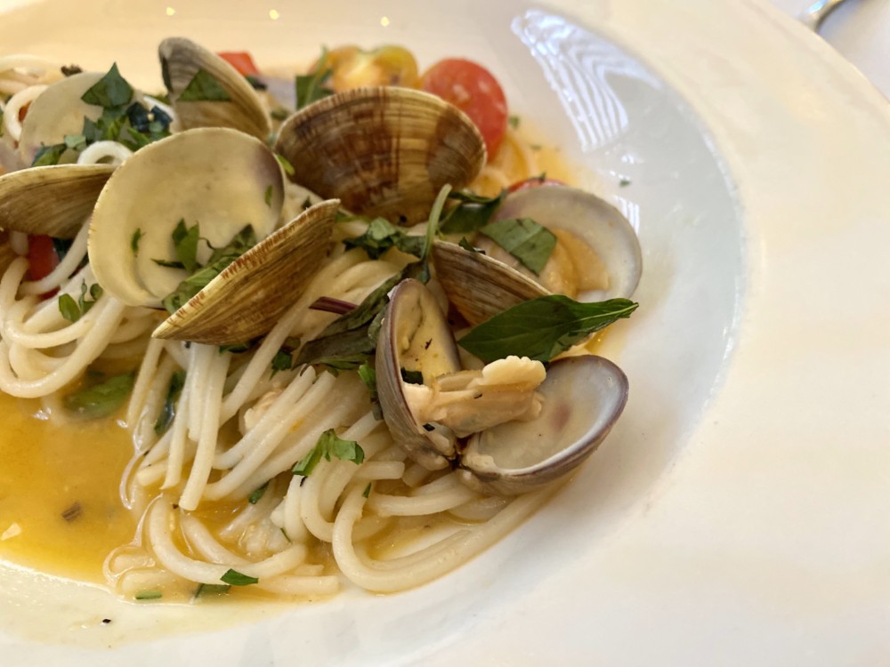Rice Noodles and Clams